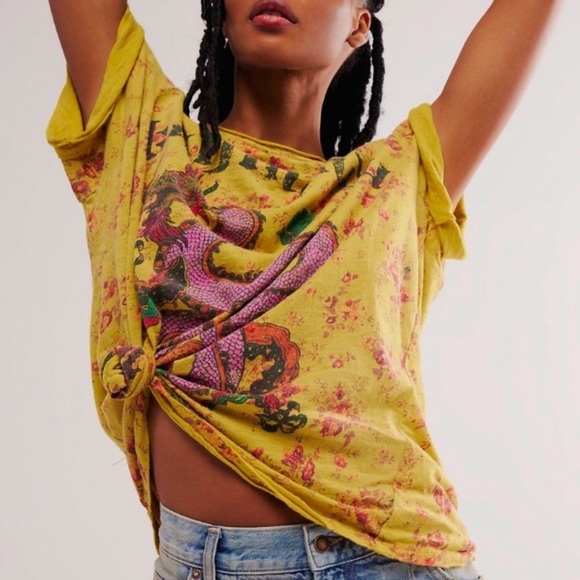 Magnolia Pearl Tops - NWT Magnolia Pearl 💯 Cotton Floral Kathmandu T in Special one size fits most